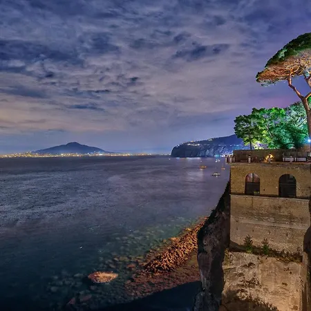 - Galidia Βίλα Σορέντο