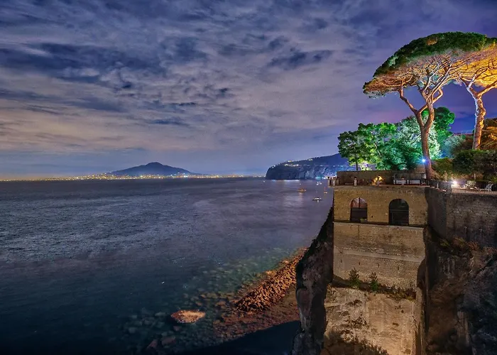 - Galidia Villa Sorrento